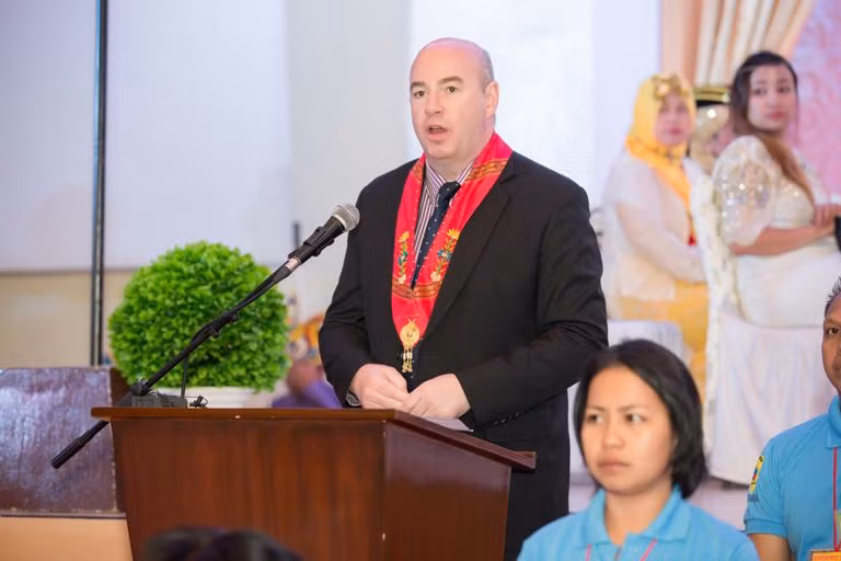 Lễ sắc phong công chúa châu Á bộ tộc Mindanao của Lý Nhã Kỳ ảnh 3