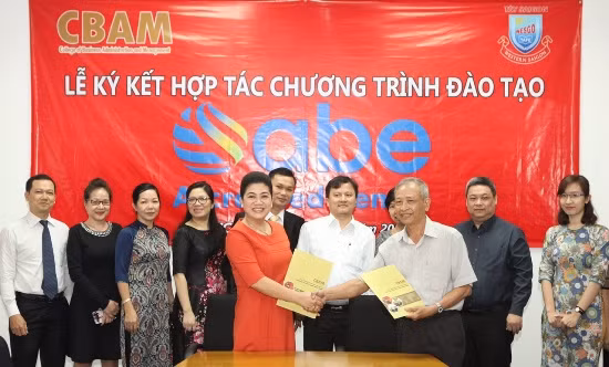Hợp tác thúc đẩy đào tạo trong lĩnh vực quản lý doanh nghiệp ảnh 1