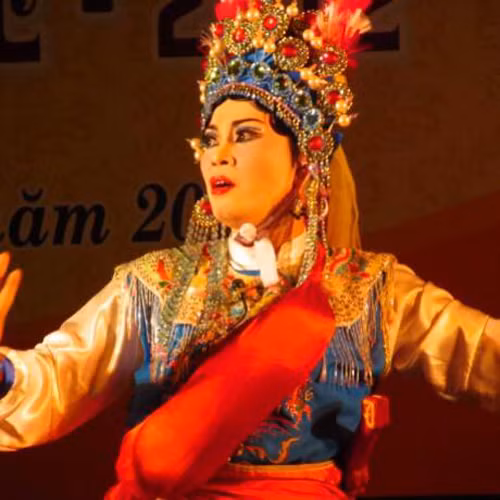 Người nghệ sỹ 'mắc nợ' với tuồng ảnh 1