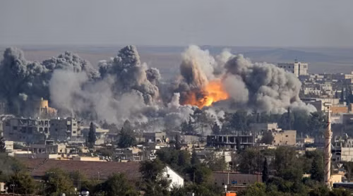 Hình ảnh không kích dữ dội nhằm vào IS ở Kobane ảnh 6