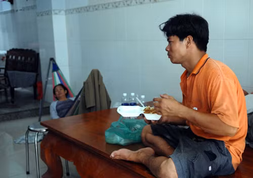 Khắc phục hậu quả vụ nổ kinh hoàng ở TPHCM ảnh 6