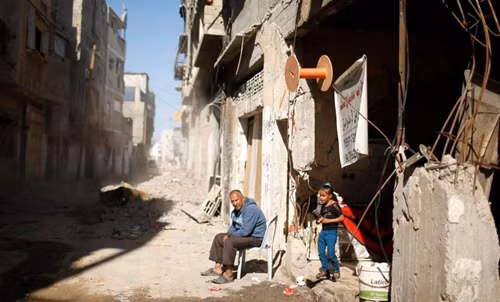 Cuộc sống tiếp diễn trên đống đổ nát tại Dải Gaza ảnh 13