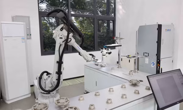 Trung Quốc đưa mô hình trí tuệ bầy đàn đầu tiên vào ngành thép