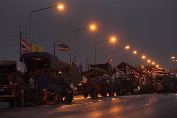 Nông dân Thái hoãn biểu tình ở sân bay Bangkok ảnh 1