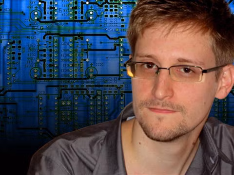 Nga bị Mỹ đặt vào 'thế khó' trong vụ Snowden ảnh 1