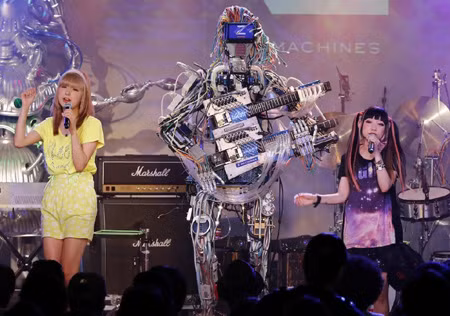 Ban nhạc robot biểu diễn rock tại Nhật ảnh 1