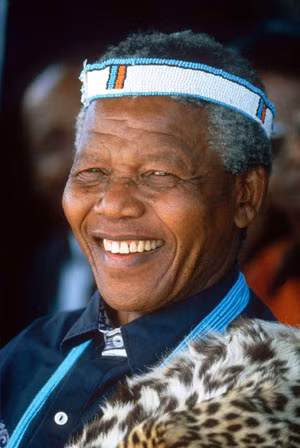 Những khoảnh khắc ghi dấu trong cuộc đời Nelson Mandela ảnh 11