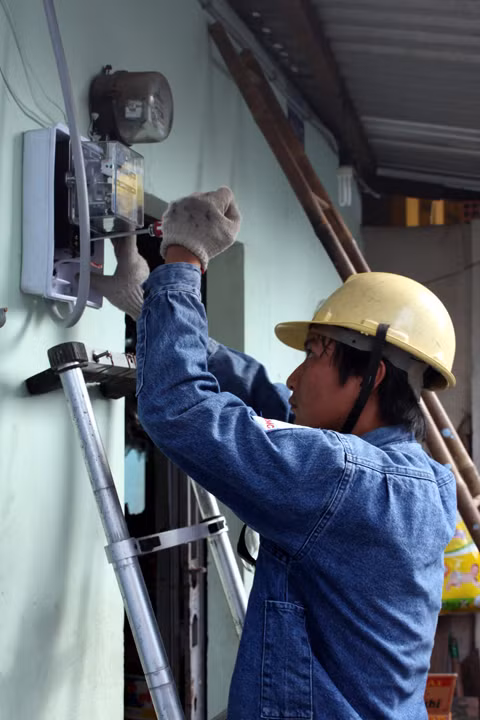 Hà Nội tăng cường quản lý giá bán lẻ điện sinh hoạt ảnh 1