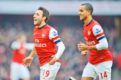 Arsenal tập trung cầu thủ xuất sắc nhất sang Việt Nam ảnh 1