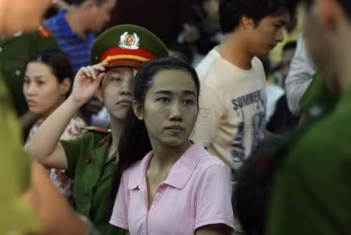 Hoa hậu Mỹ Xuân lĩnh 30 tháng tù tội môi giới mại dâm ảnh 1