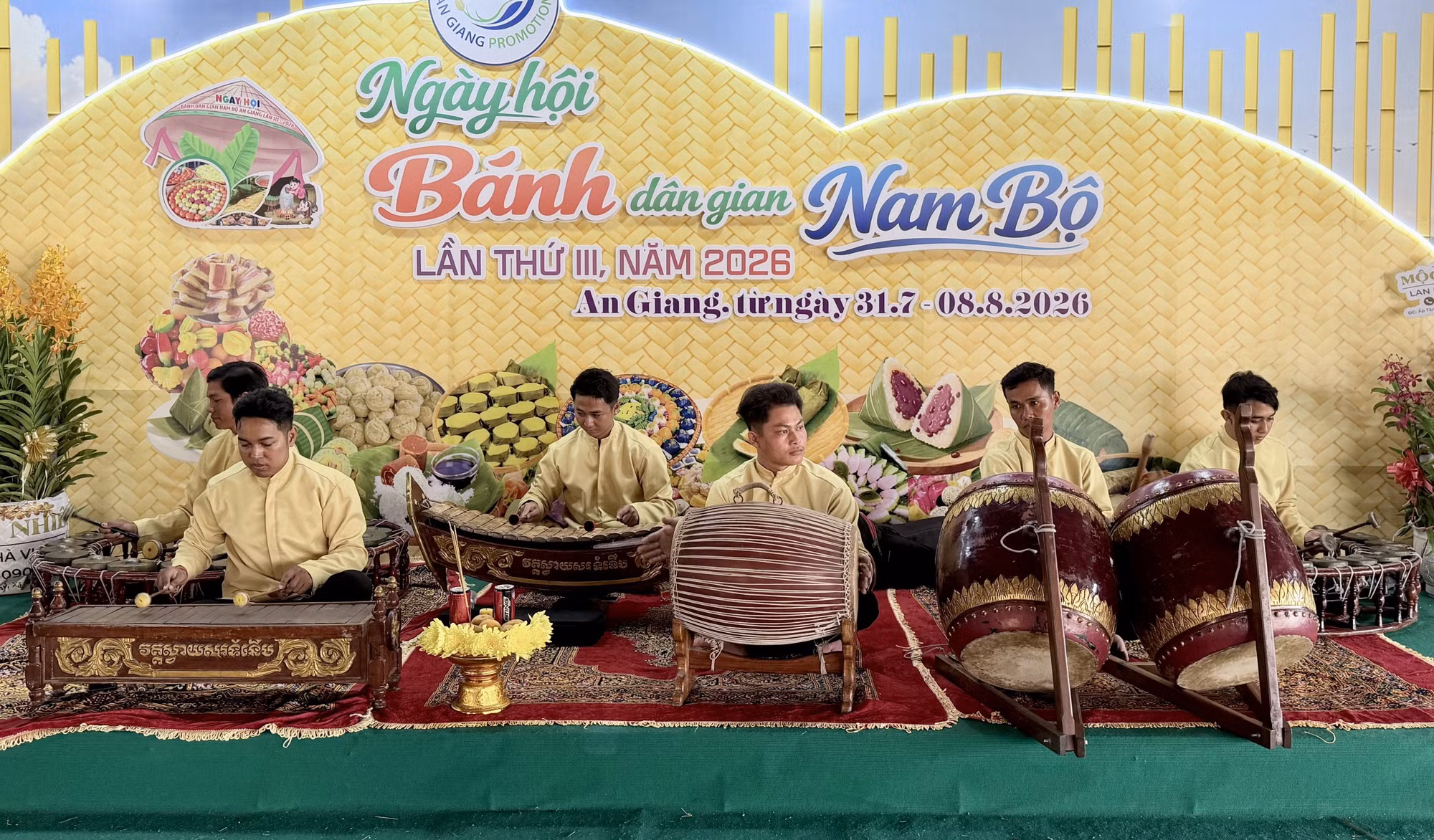 Biểu diễn nhạc ngũ âm góp phần quảng bá nét đẹp văn hóa truyền thống của đồng bào Khmer Nam Bộ.