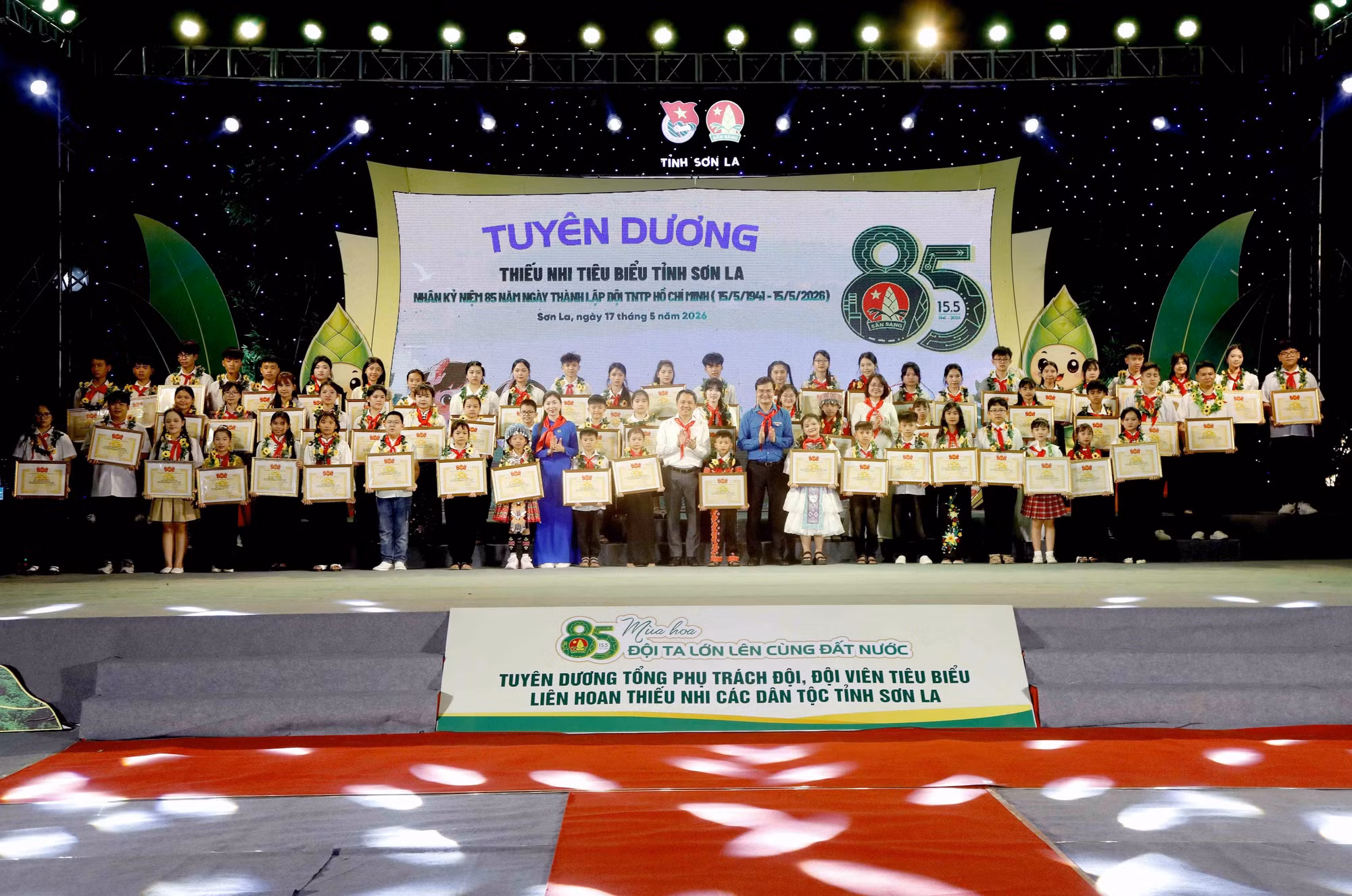 Tuyên dương 80 Đội viên tiêu biểu tại chương trình.
