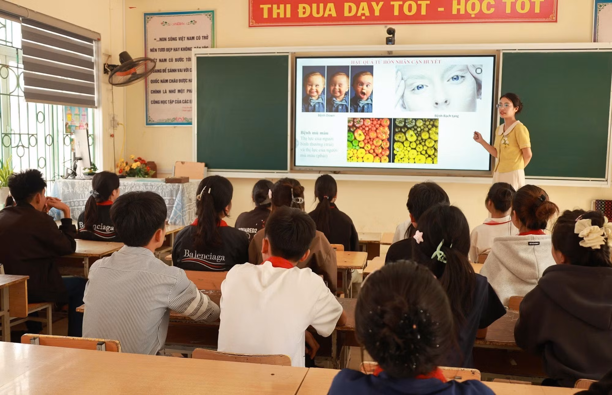 Tuyên truyền kiến thức về tảo hôn tại Trường Trung học cơ sở Noong Hẻo, xã Pu Sam Cáp.