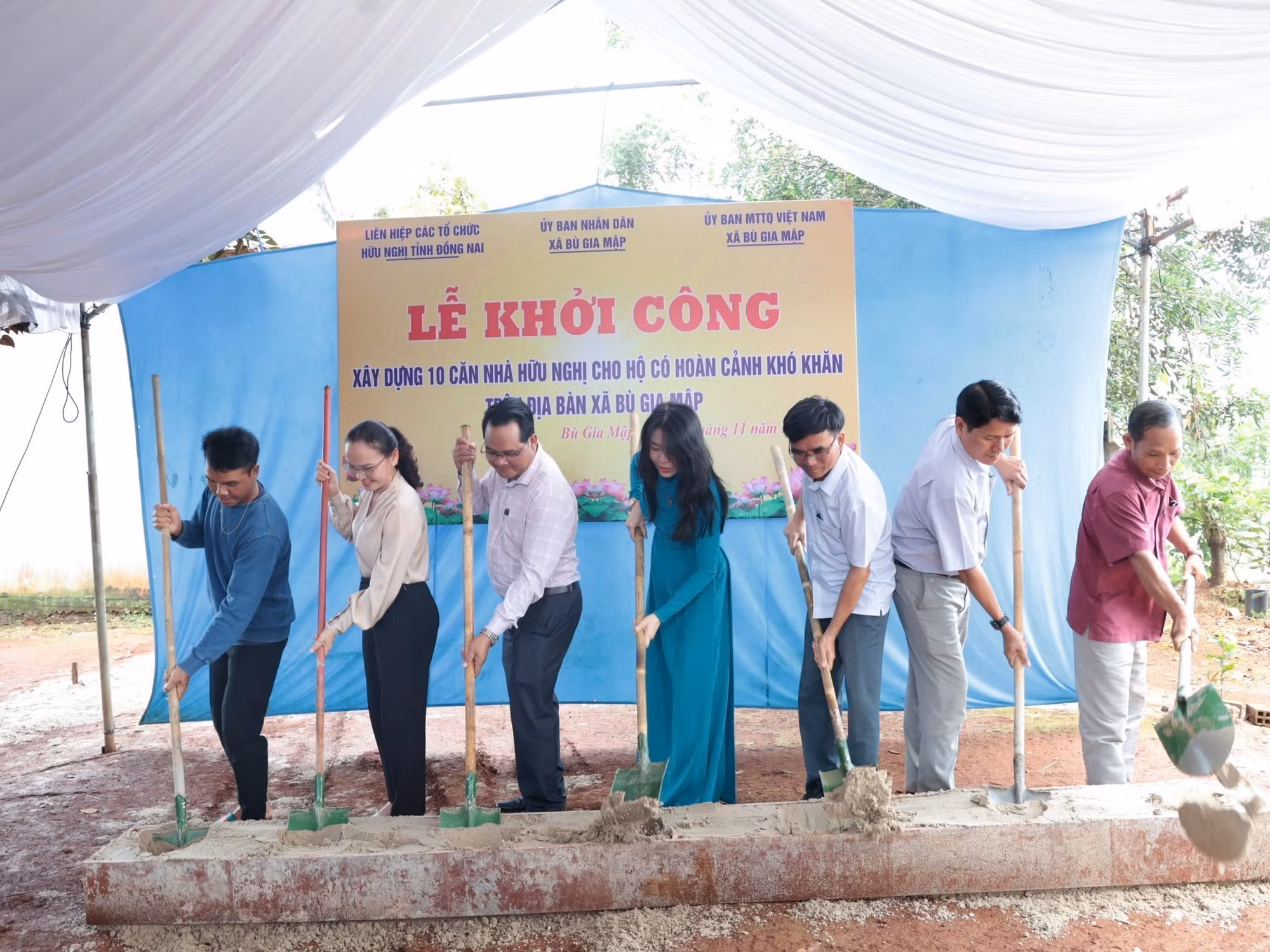 nha-huu-nghi-011125-2.jpg