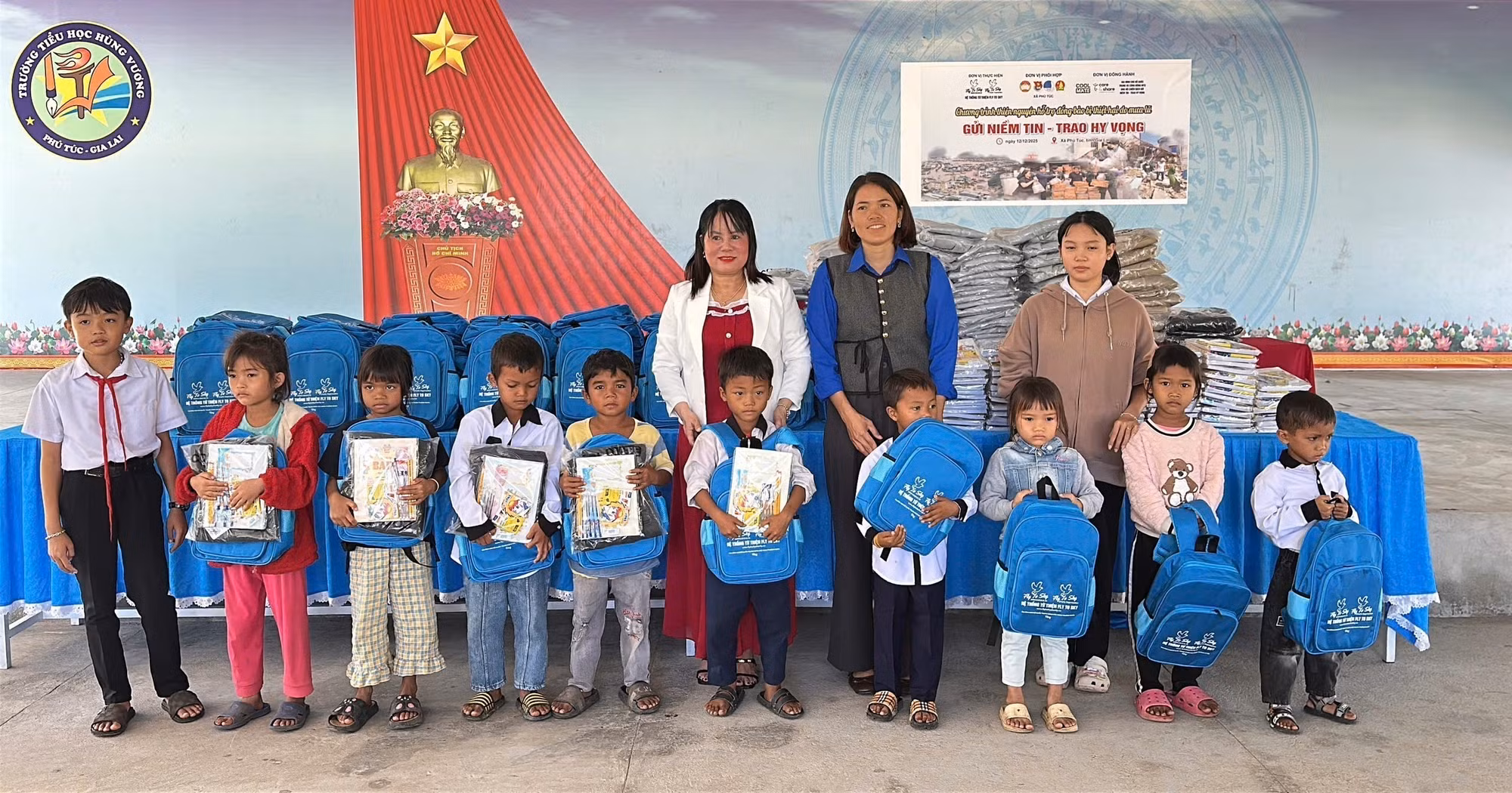 yeu-thuong2-121225.jpg