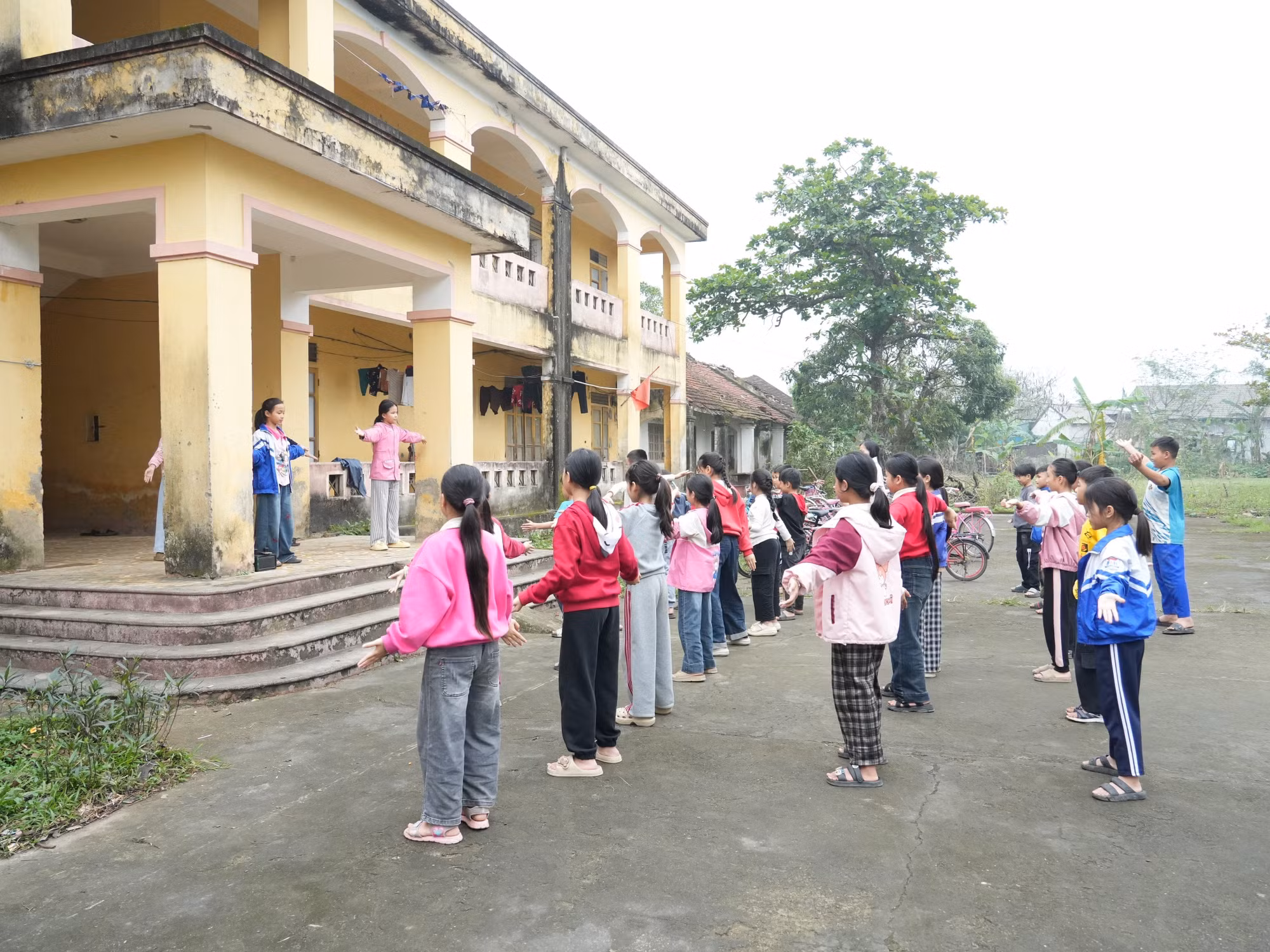 lop-hoc4-1612.jpg