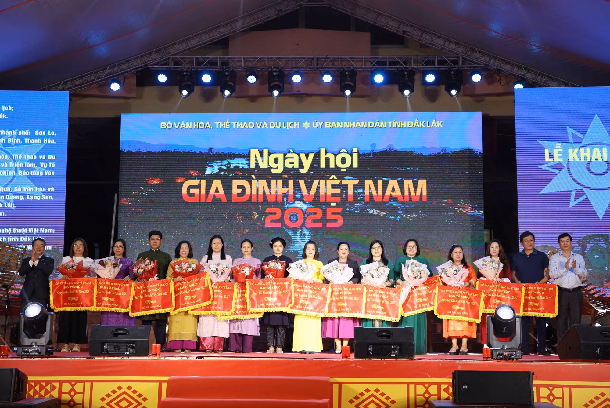 ngaygd-2506.jpg