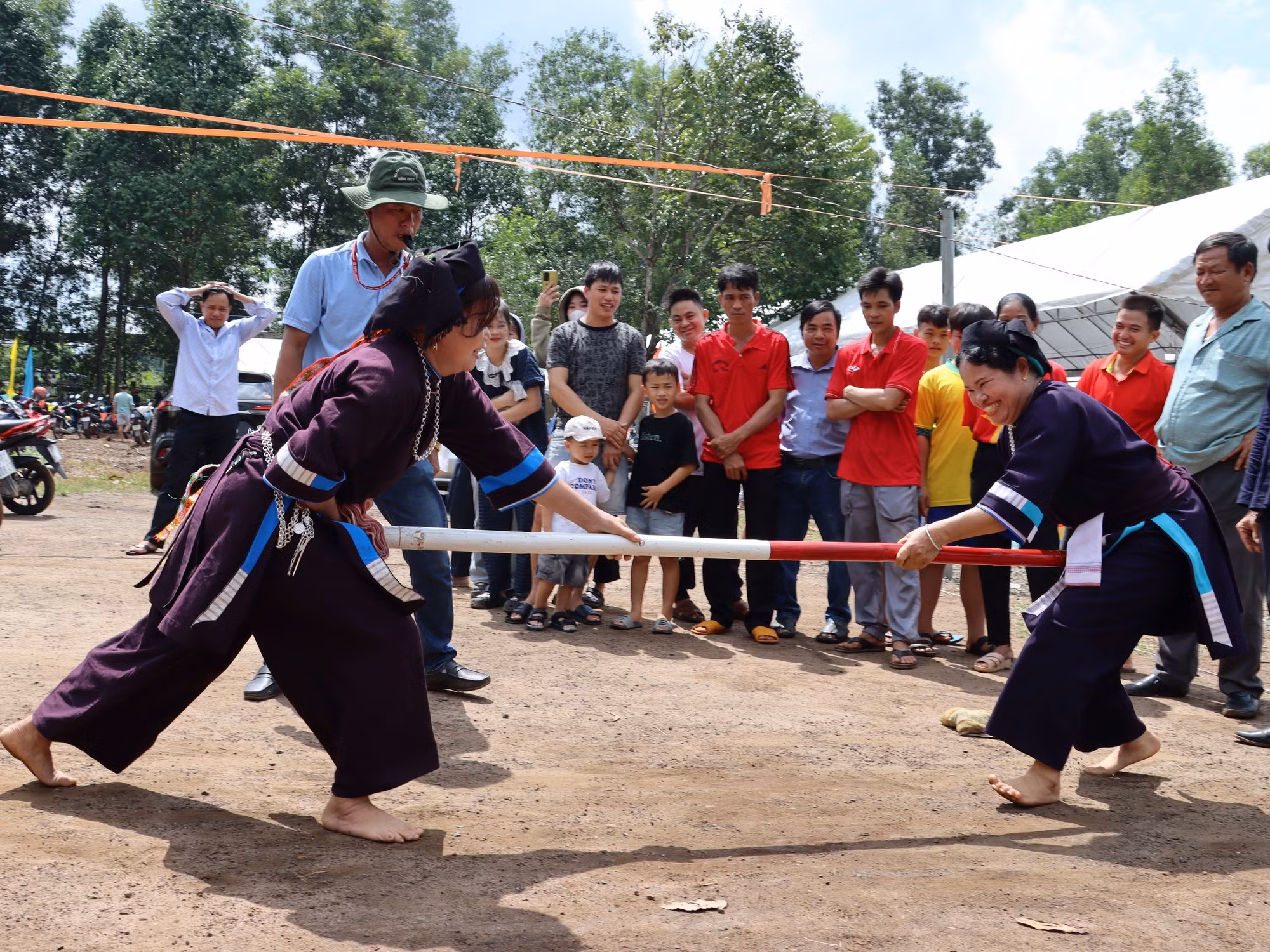 long-tong2-1706.jpg