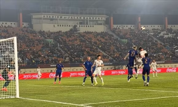 FIFA ASEAN Cup 2026: Việt Nam thua Thái Lan, lỡ cơ hội ngôi đầu bảng B