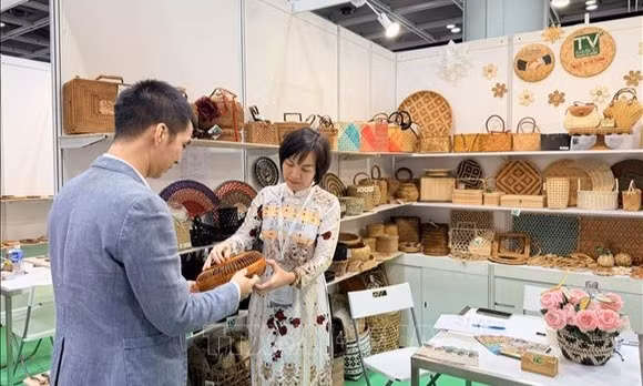 Sản phẩm thủ công mỹ nghệ Việt Nam gây ấn tượng tại MEGA SHOW Hong Kong 2026