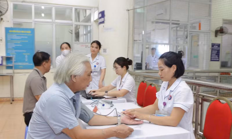 Còn nhiều thách thức về chính sách an sinh với người cao tuổi