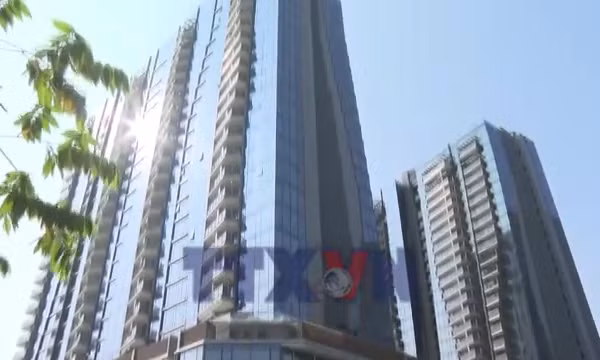 Lãi suất neo cao, người mua nhà dè chừng
