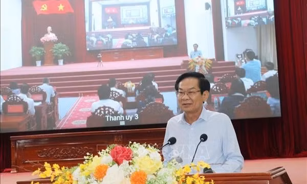Người đứng đầu phải chọn việc khó để thực hiện, không né tránh