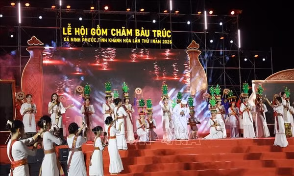 Giữ 'hồn gốm' Bàu Trúc trong cuộc sống hiện đại