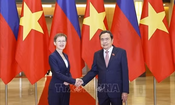Chủ tịch Quốc hội Trần Thanh Mẫn hội kiến Thủ tướng Liechtenstein