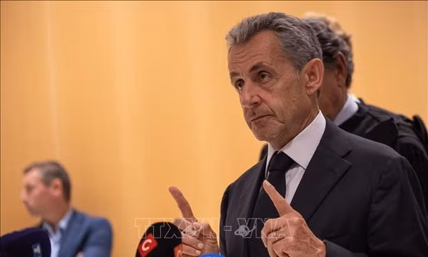 Pháp: Cựu Tổng thống Nicolas Sarkozy thi hành án phạt tù