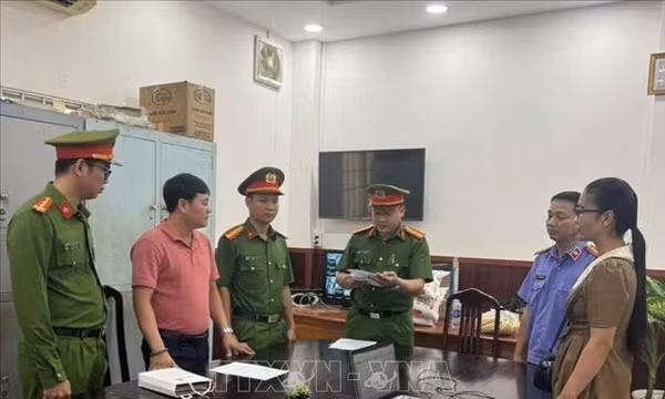 Khởi tố, bắt giam cựu nhân viên ngân hàng lừa đảo hơn 73 tỷ đồng