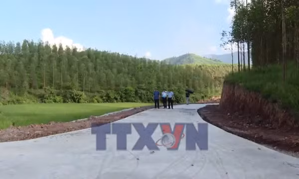 Những tuyến đường mơ ước của người dân vùng cao