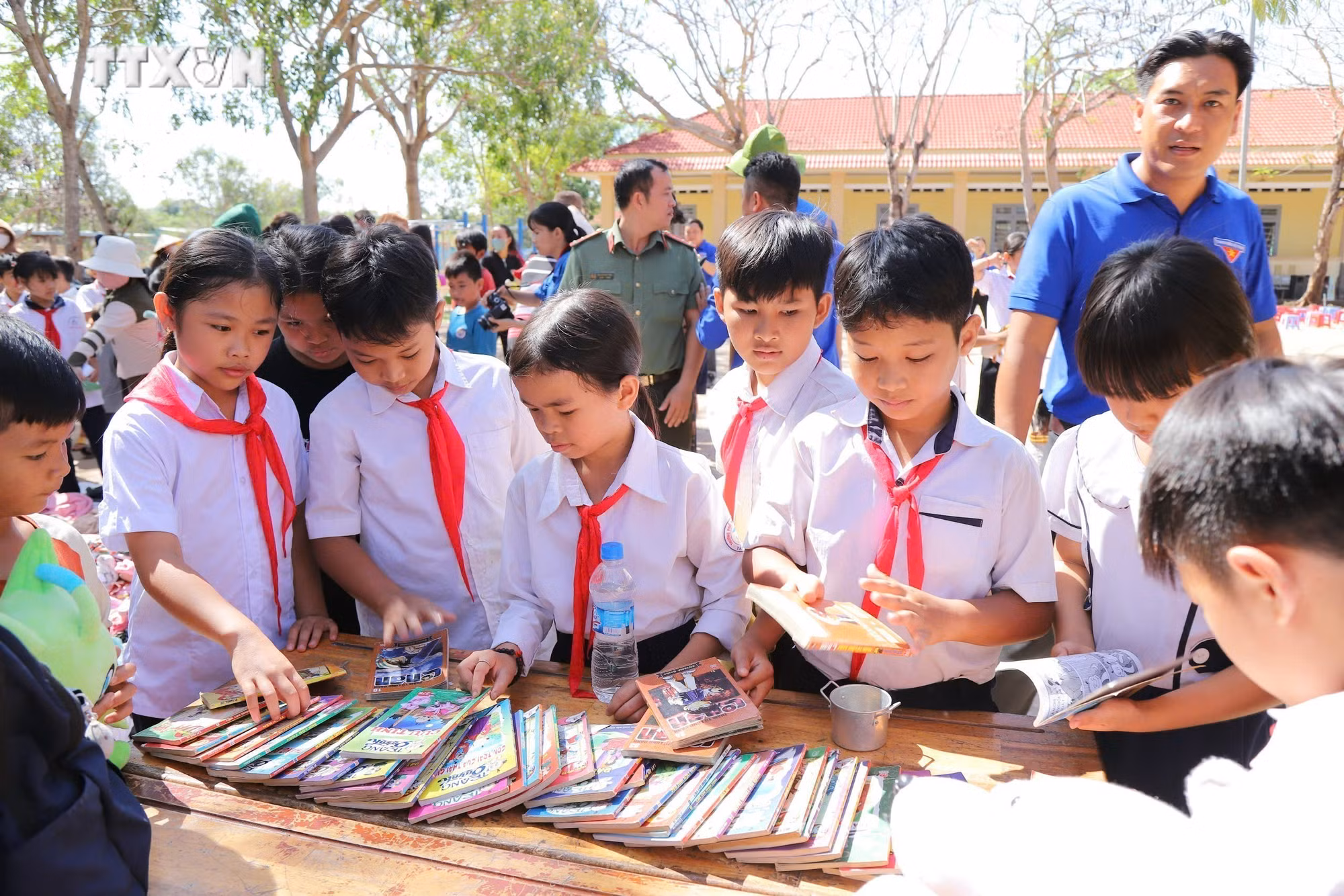 vna-potal-hanh-trinh-thang-ba-bien-gioi-2025-tai-tay-ninh-7902933.jpg