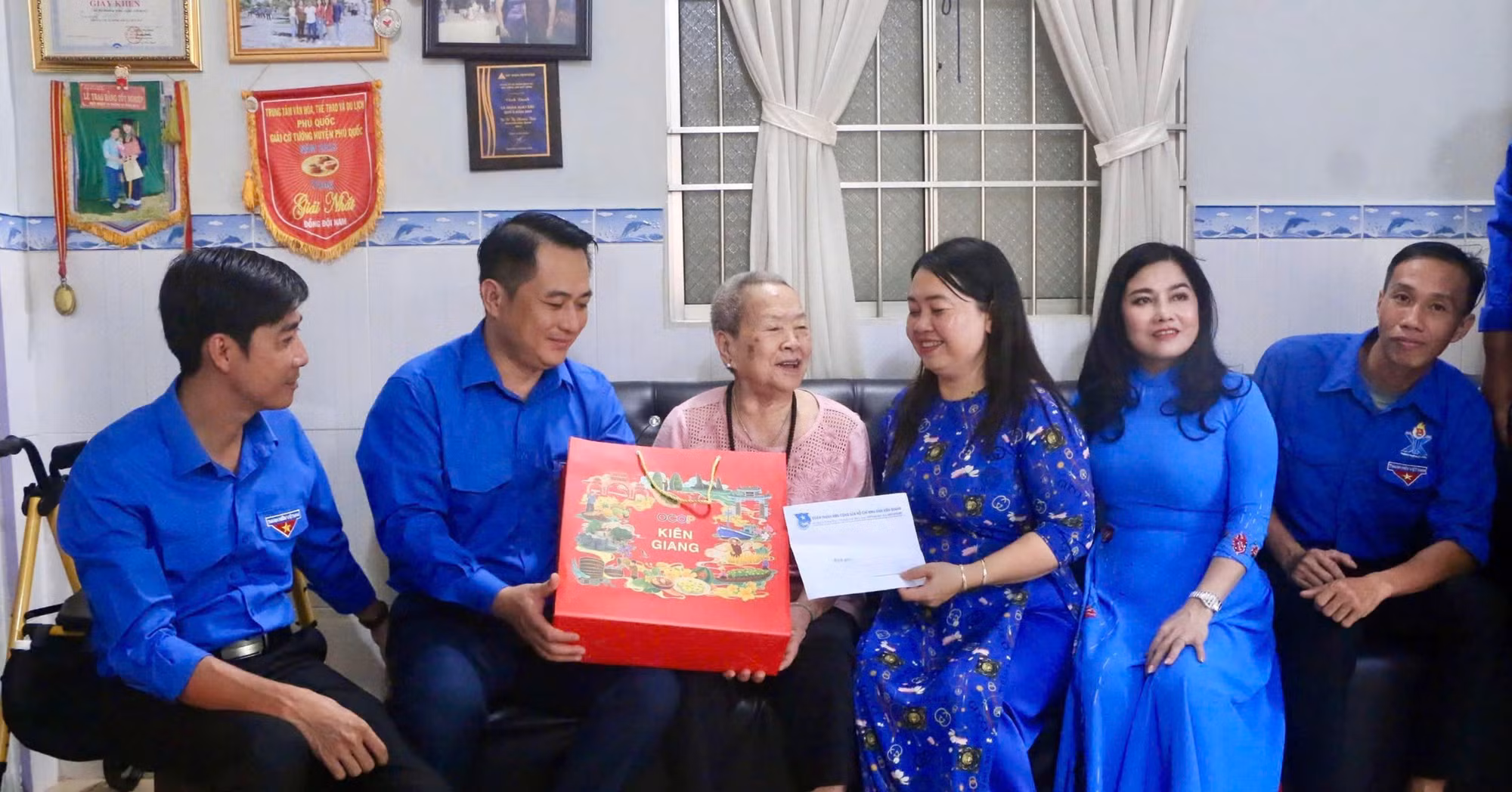 potal-kien-giang-chu-trong-giao-duc-truyen-thong-cho-the-he-tre-7927125.jpg