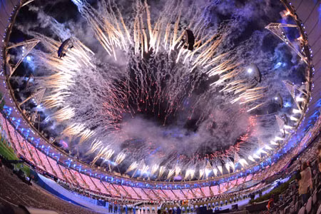 Tưng bừng những màn pháo hoa khai mạc Olympic 2012 ảnh 8