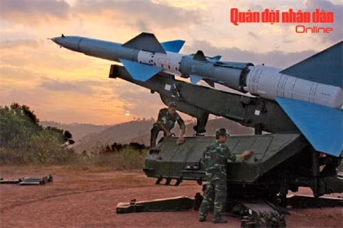 Bộ đội tên lửa tập trận bắn đạn thật ảnh 4