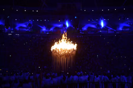 Tưng bừng những màn pháo hoa khai mạc Olympic 2012 ảnh 1