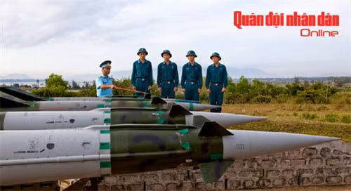 Bộ đội tên lửa tập trận bắn đạn thật ảnh 2
