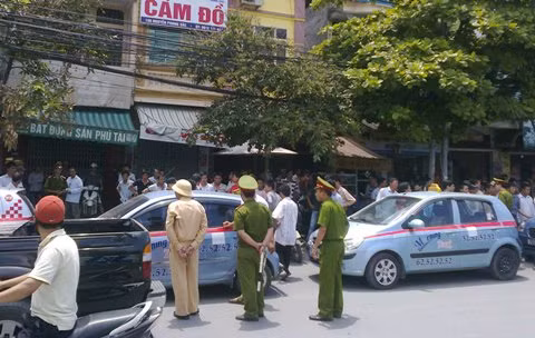 Gần 400 xe taxi gây 'náo loạn' Hà Nội ảnh 1