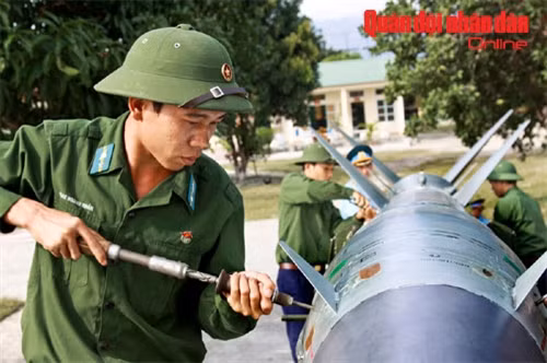 Bộ đội tên lửa tập trận bắn đạn thật ảnh 5