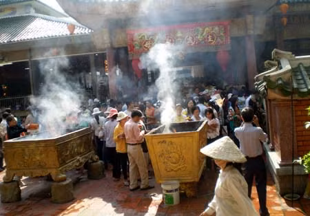 Trước mùa Vu Lan lại nói về tục đốt vàng mã ảnh 3