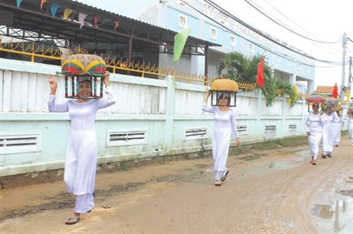 Lễ Suk Yơng độc đáo của người Chăm Bà-ni