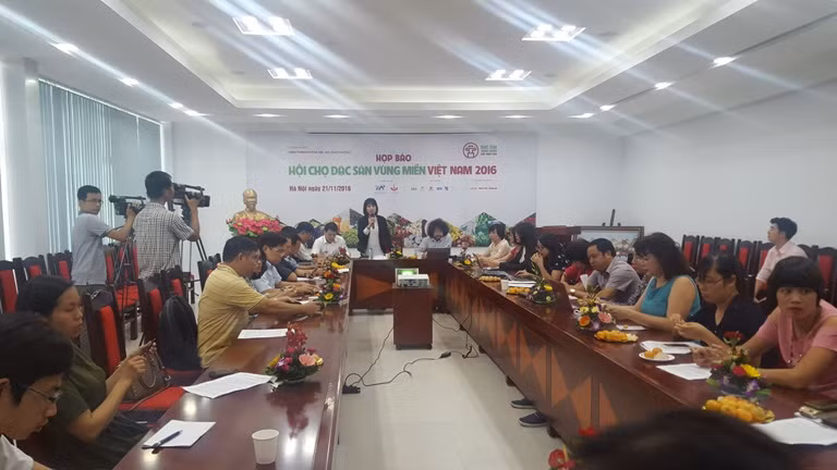 Hội tụ đặc sản các vùng miền tại Thủ đô ảnh 1