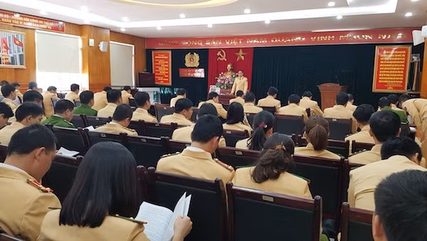 Giảm ùn tắc giao thông cuối năm tại Hà Nội ảnh 1