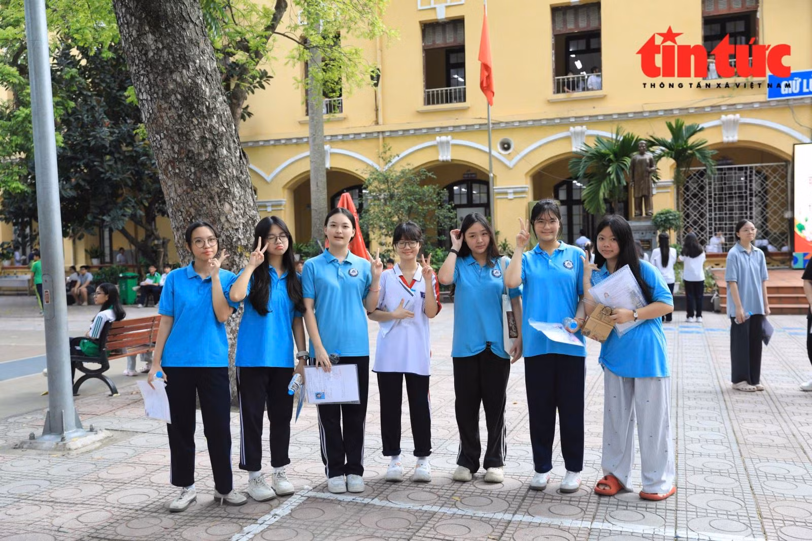 Chú thích ảnh