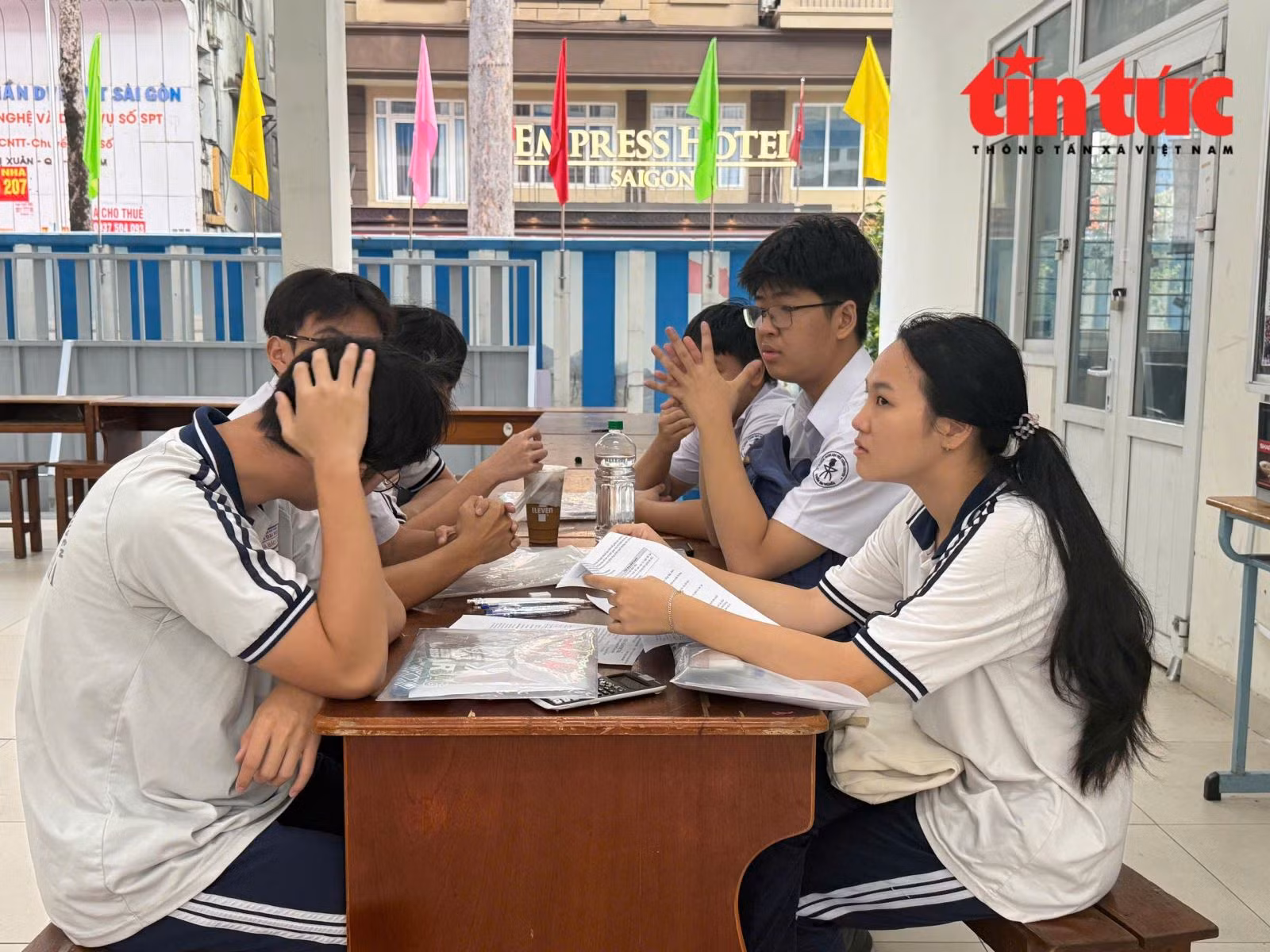 Chú thích ảnh