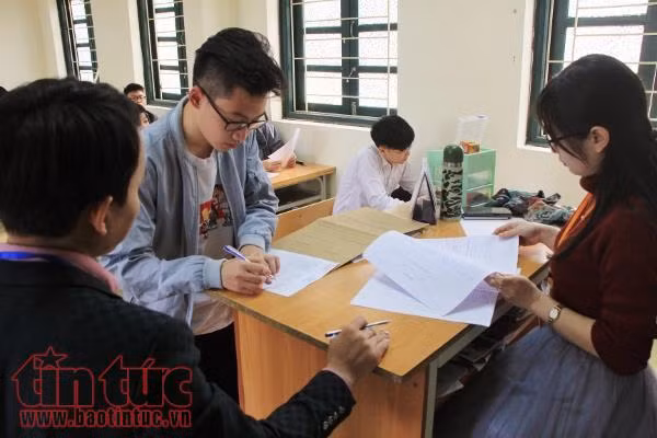 Kỳ thi THPT quốc gia 2018: Hơn 925.000 thí sinh đăng kí dự thi ảnh 1