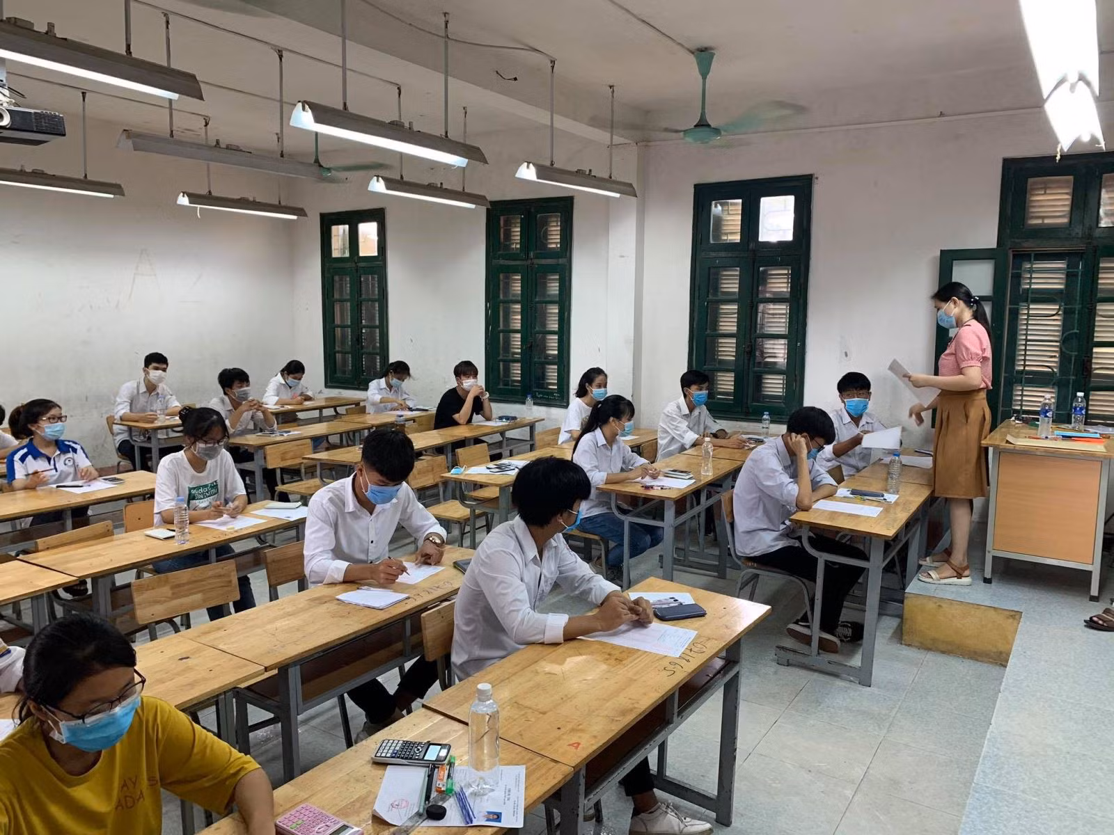 Chú thích ảnh