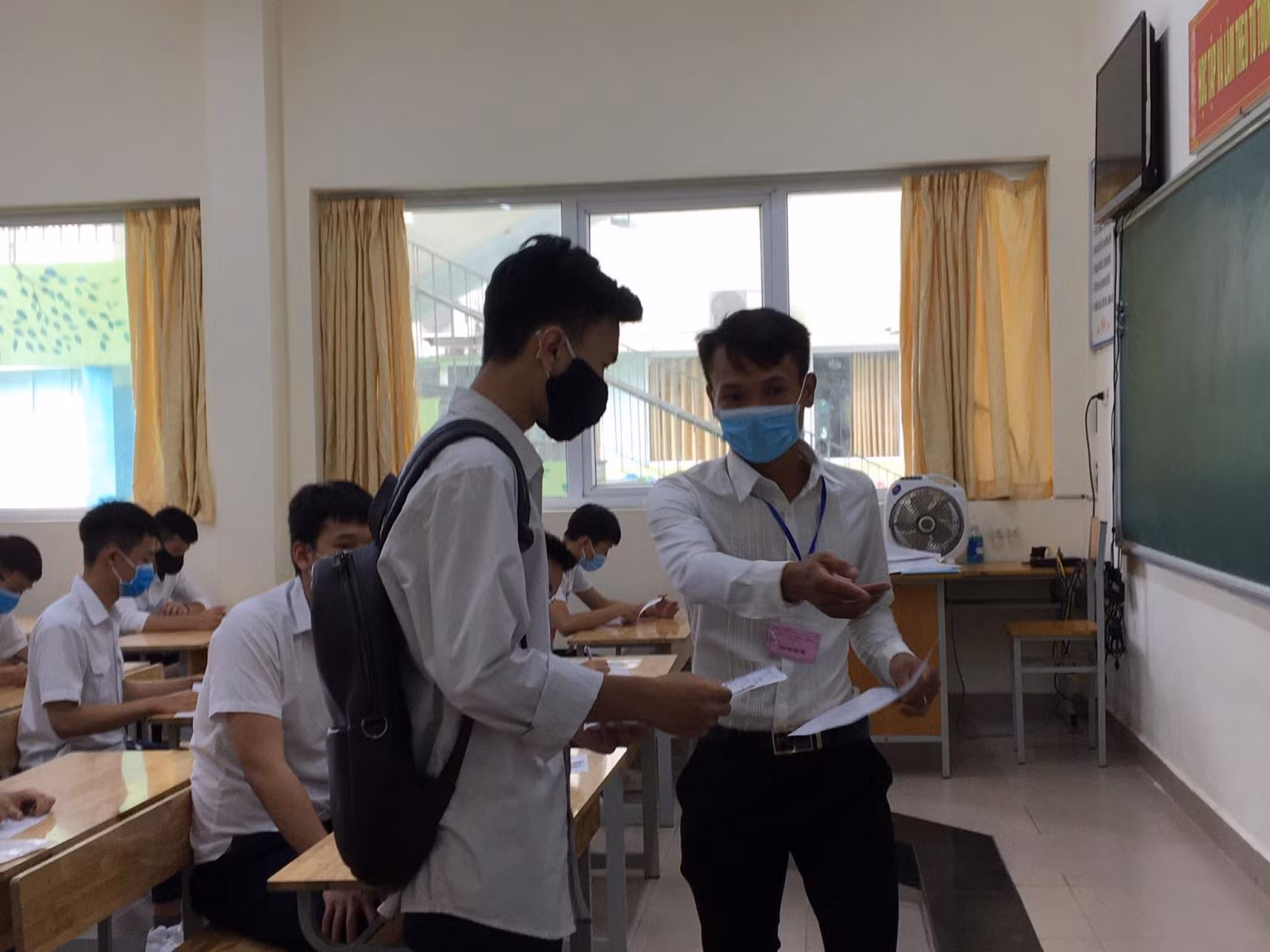 Chú thích ảnh