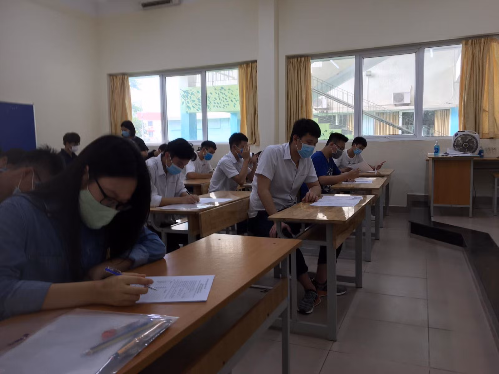 Chú thích ảnh